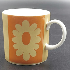 Susie Cooper - Carnaby Daisy - Cup