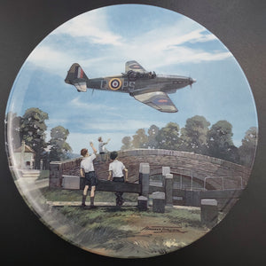 Royal Doulton - Heroes of the Sky: Defiant Home for Tea - Display Plate