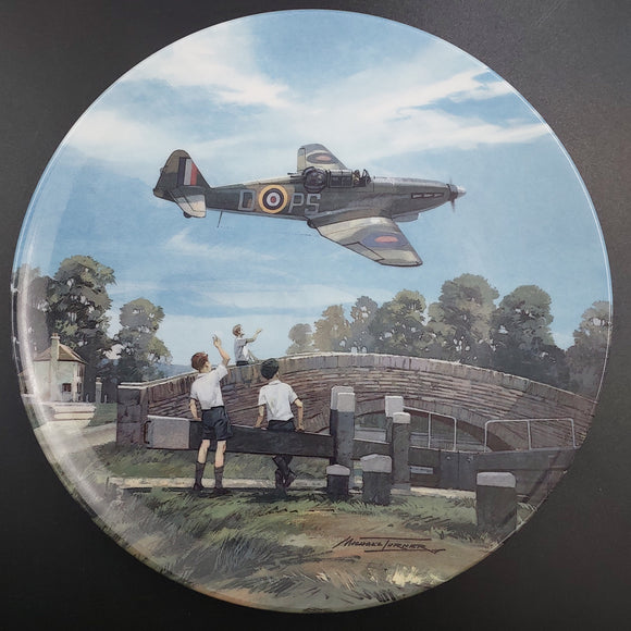 Royal Doulton - Heroes of the Sky: Defiant Home for Tea - Display Plate