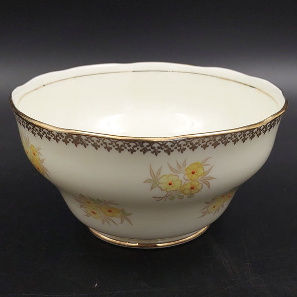 Salisbury - Yellow Floral Sprays with Red Centres, 1631 - Sugar Bowl