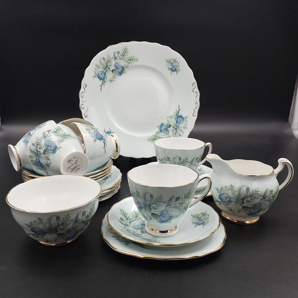 Colclough - Blue Orchids on Light Blue, 8101 - 21-piece Tea Set