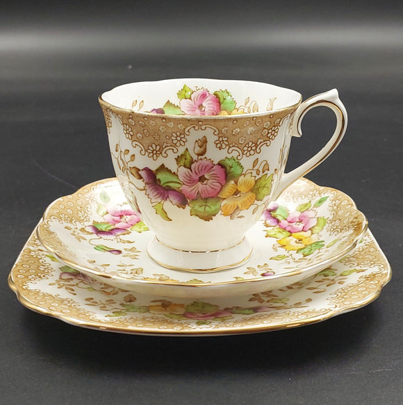 Royal Albert - Lovelace, Brown - Trio