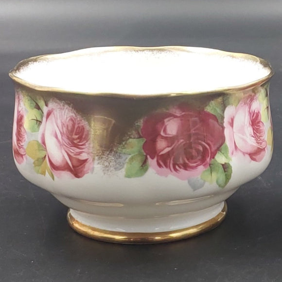 Royal Albert - Old English Rose with Heavy Gold - Sugar Bowl