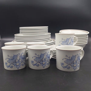 Royal Doulton Lambeth Ware - Inspiration, LS1016 - 6-setting Dinner Set