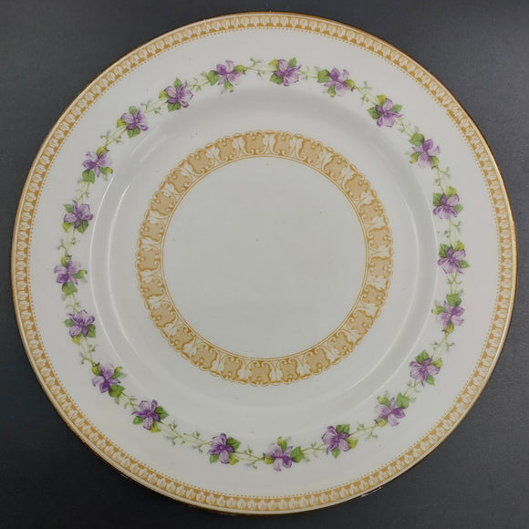 Royal Doulton - Ring of Violets, E9245 - Side Plate