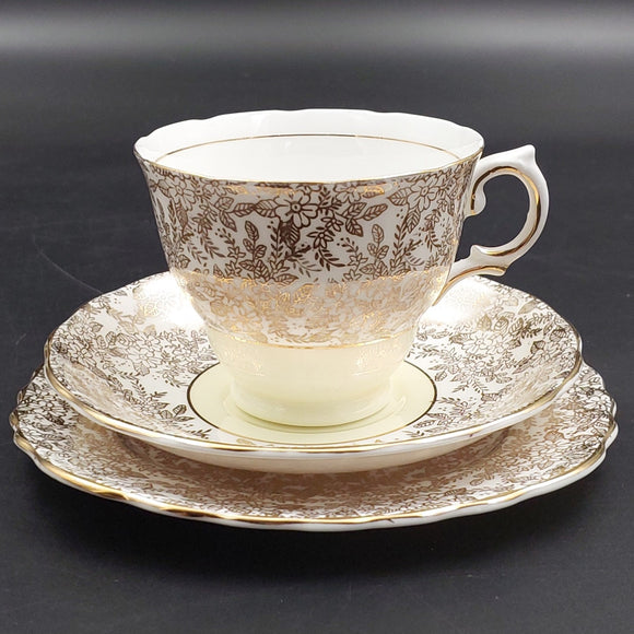 Colclough - Gold Filigree Band with Yellow - Trio