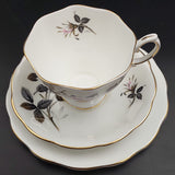 Royal Albert - Queen's Messenger - 21-piece Tea Set