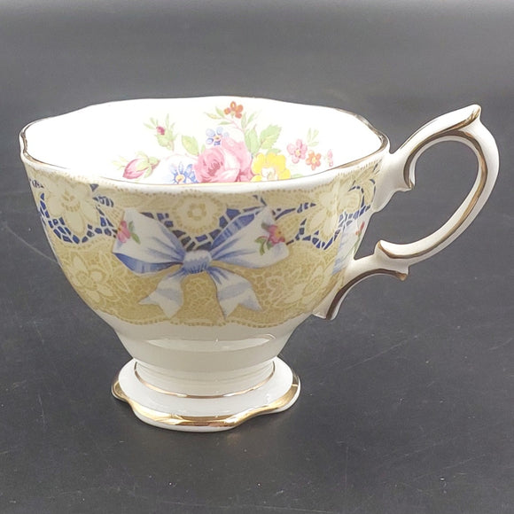 Royal Albert - Valentine - Malvern-shaped Cup