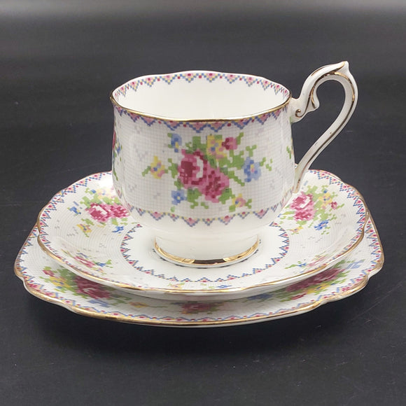 Royal Albert - Petit Point - Trio