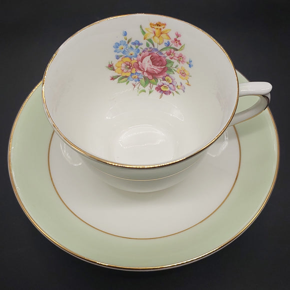 Royal Vale - Floral Spray with Green Band, B - Duo