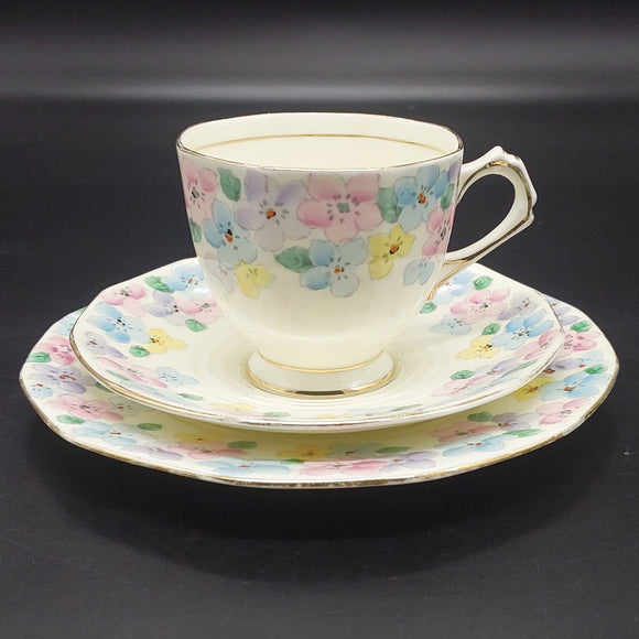 Tuscan - Colourful Flowers - Trio