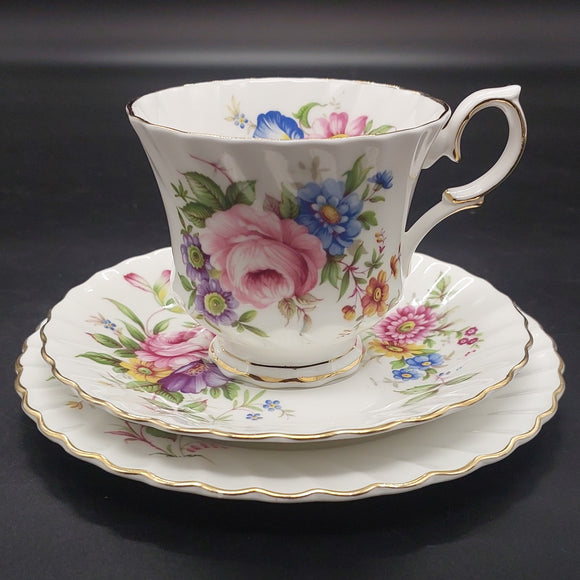 Queen Anne - Floral Sprays - Trio