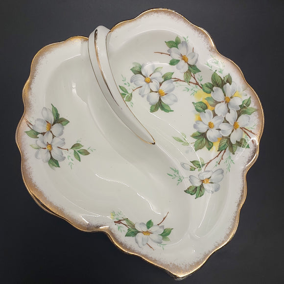 Royal Albert - White Dogwood - Handled Leaf-shape Dish