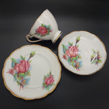 Roslyn - Wheatcroft Roses, No 1 Rendezvous - Trio with Rosebud Cup Interior