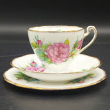 Roslyn - Wheatcroft Roses, No 5 Prelude - Trio with Rosebud Cup Interior