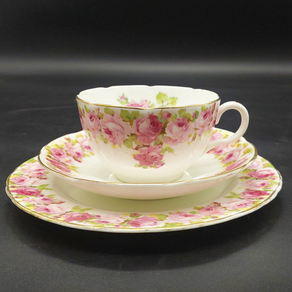 Royal Doulton - Raby Rose - Trio, Round Side Plate