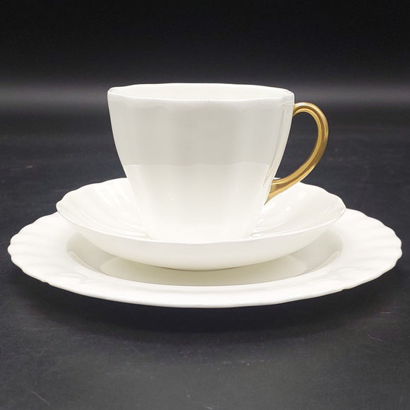 Royal Doulton - White Ribbed - Trio