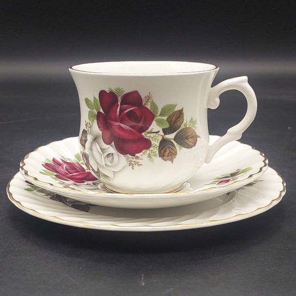 James Kent - White and Maroon Roses - Trio