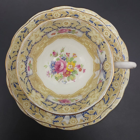 Royal Albert - Valentine - Trio, Avon Cup