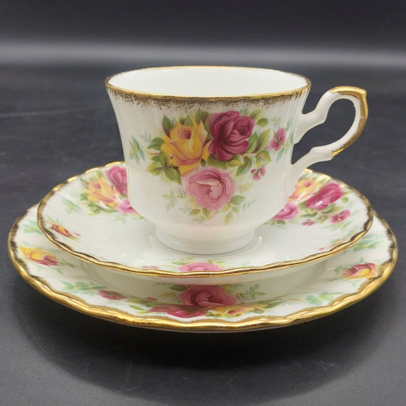 Royal Stafford - Bouquet - Trio