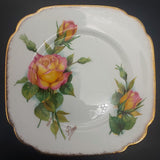 Roslyn - Wheatcroft Roses, No 6 Peace - Trio with Rosebud Cup Interior
