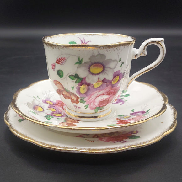 Royal Albert - Lady Angela - Trio. Hampton Cup