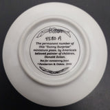 Pemberton & Oakes - Donald Zolan's Sunny Surprise - Miniature Display Plate