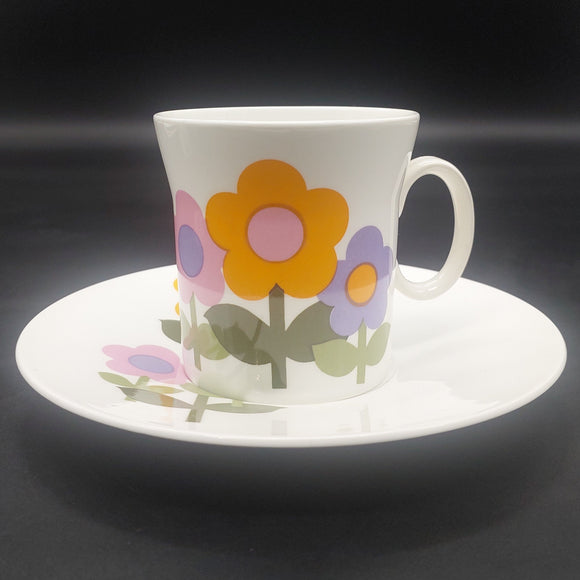 Hostess Tableware - Dolly Days - Duo