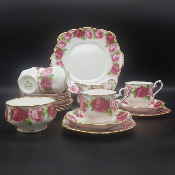 Royal Albert - Old English Rose 4571 - 21-piece Tea Set, A