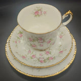 Royal Albert - Paragon's Victoriana Rose - 21-piece Tea Set in Original Box