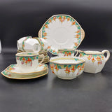 Royal Doulton - Hand-painted Fuchsias, H3348 - 20-piece Tea Set