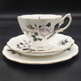 Royal Albert - Queen's Messenger - Trio