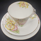 Royal Albert - Narcissus, Yellow and Pink - 17-piece Tea Set