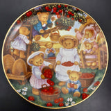 Franklin Mint - Teddy Bear Orchard - Display Plate