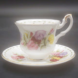 Royal Albert - Flowers of the Month Series: April, Sweet Pea - Miniature Duo