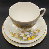 Queen Anne - Yellow, White and Blue Flowers, 8689 - Trio