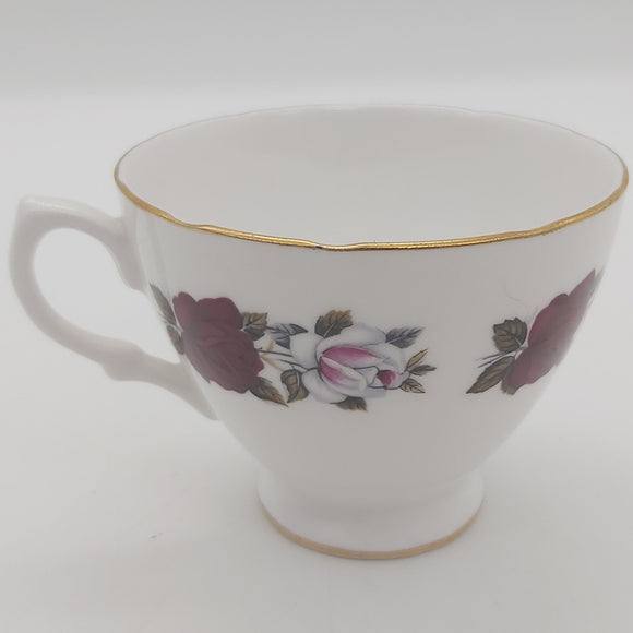 Royal Vale - Red and White Roses, 7975 - Cup