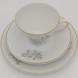 Hutschenreuther - Floral Spray - 6-setting Dinner Set and Serving Ware