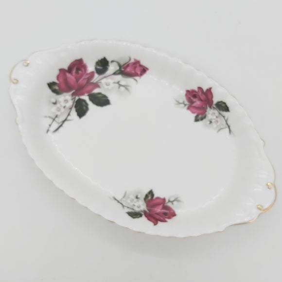 Royal Albert - Red Roses and Small White Flowers - Oval Dish