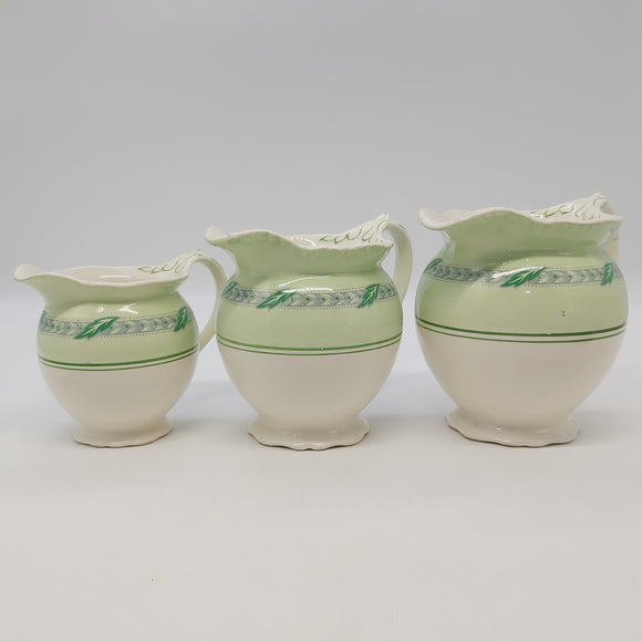 Wood & Sons - Green and White - Set of 3 Graduated Jugs