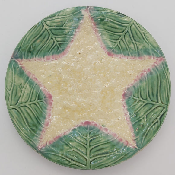 Etruscan Majolica - Cauliflower Star - Dinner Plate - ANTIQUE
