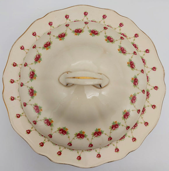 Royal Doulton - D6055 Red Rose Garland - Lidded Serving Dish