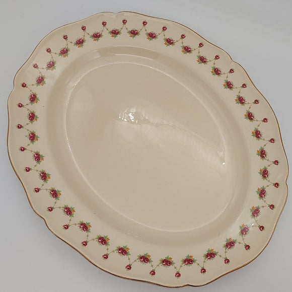 Royal Doulton - D6055 Red Rose Garland - Platter, Small