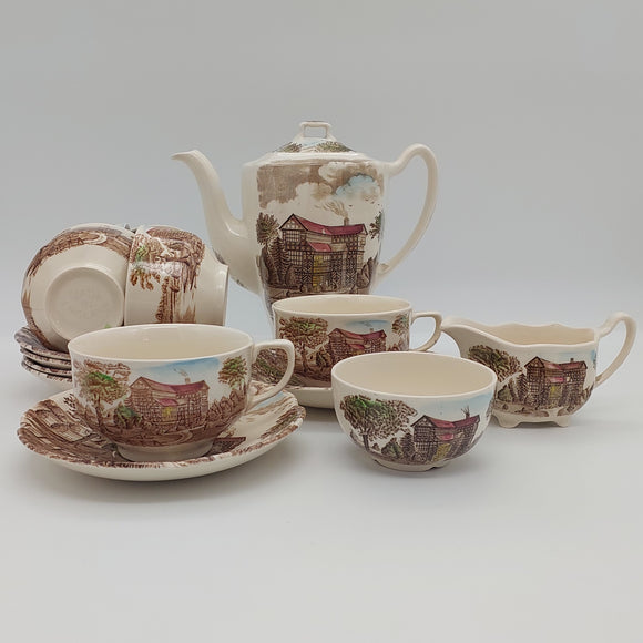 Johnson Brothers - Tudor Hall - 15-piece Tea/Coffee Set