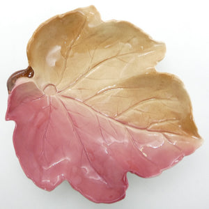 Royal Winton - Two-tone Red Leaf - Medium Dish