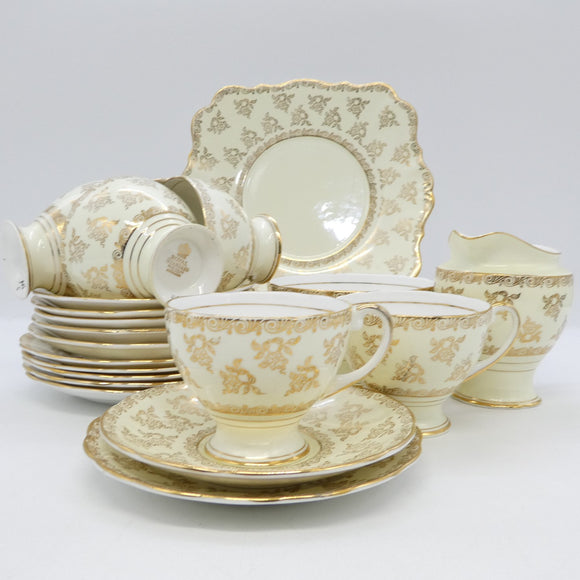 Royal Standard - Gold Filigree on Cream, 506 - 21-piece Tea Set
