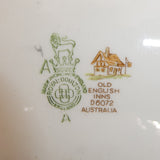 Royal Doulton - D6072 Old English Inns, The Leather Bottel Cobham - Display Plate